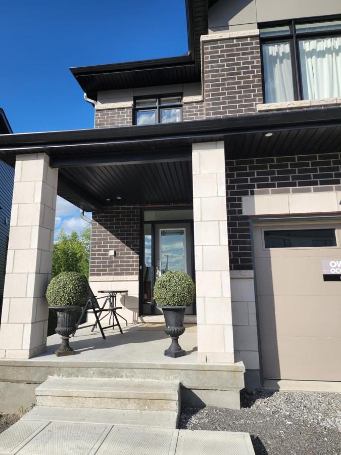 Place You Can Call Home !!! Near Ottawa Airport Luaran gambar